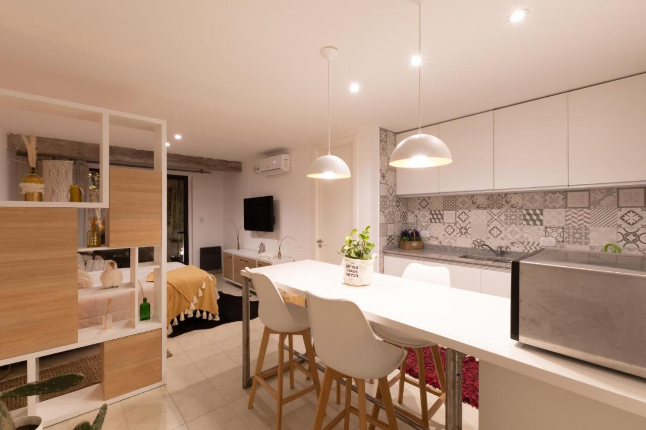 Cbmona Suites Villa Mercedes Luaran gambar
